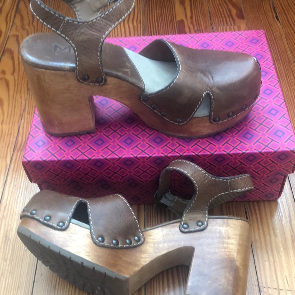 Fall Clogs